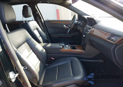 2013 Mercedes-Benz E 350 4Matic z USA, uszkodzony, nr VIN WDDHF8JBXDA767294